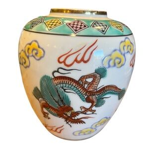 Vase Ginger Jar Japanese Colorful Dragon Motif Ceramic